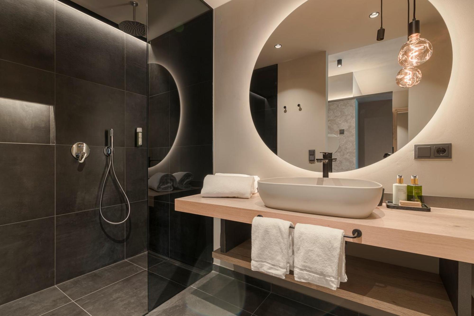 Belia Lofts - Adults Only - Apartments Appiano Sulla Strada Del Vino Exterior foto